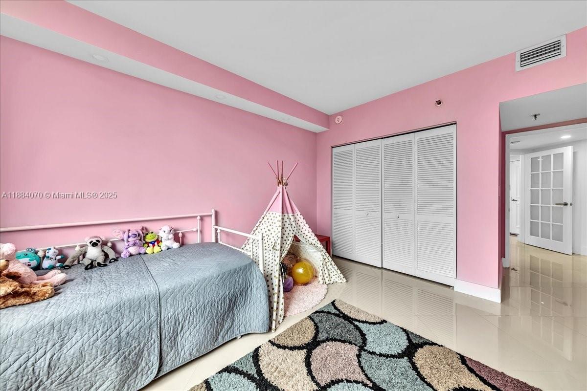 image Brickell Key One29