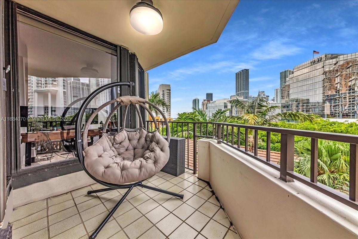 image Brickell Key One49