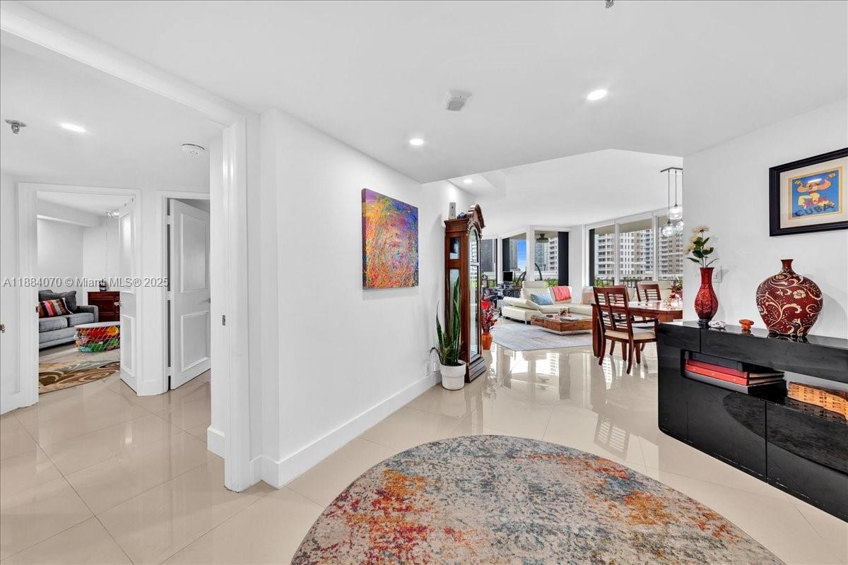 image Brickell Key One53