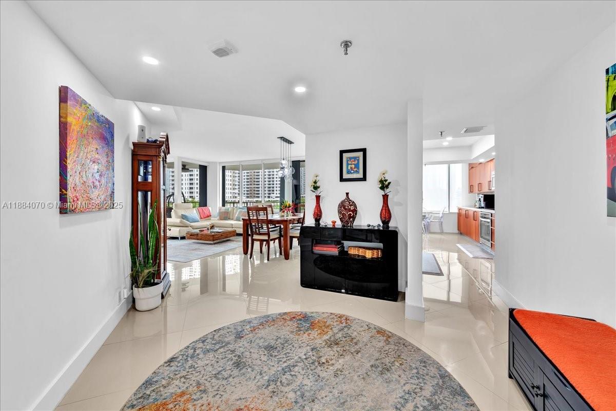 image Brickell Key One54