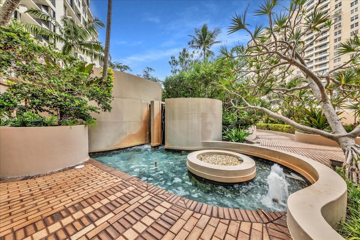image Brickell Key One67
