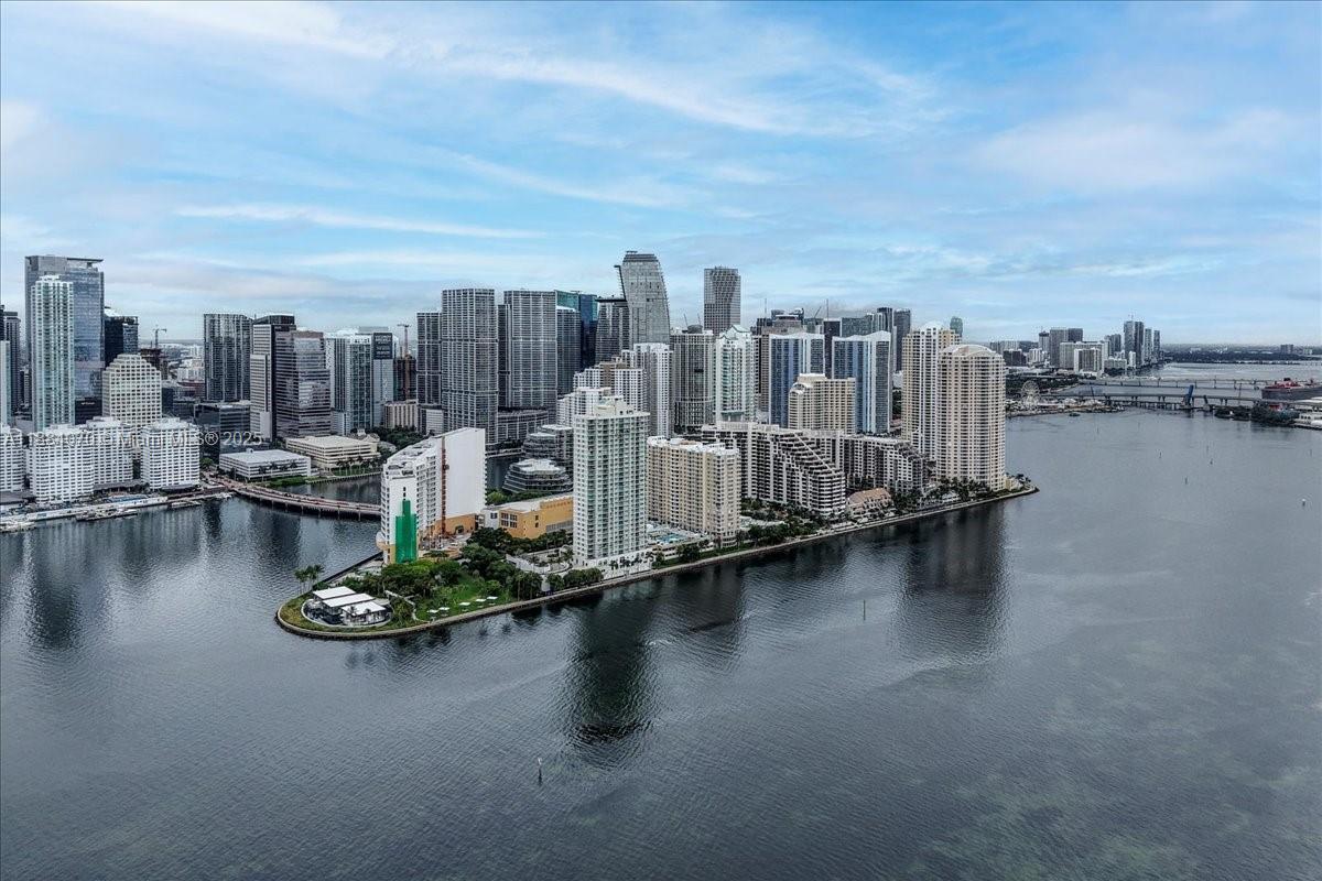 image Brickell Key One82