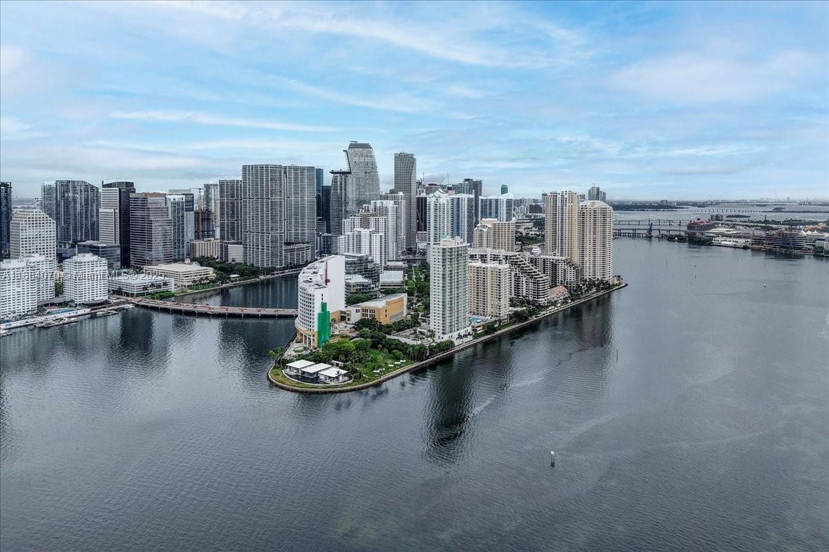 image Brickell Key One83