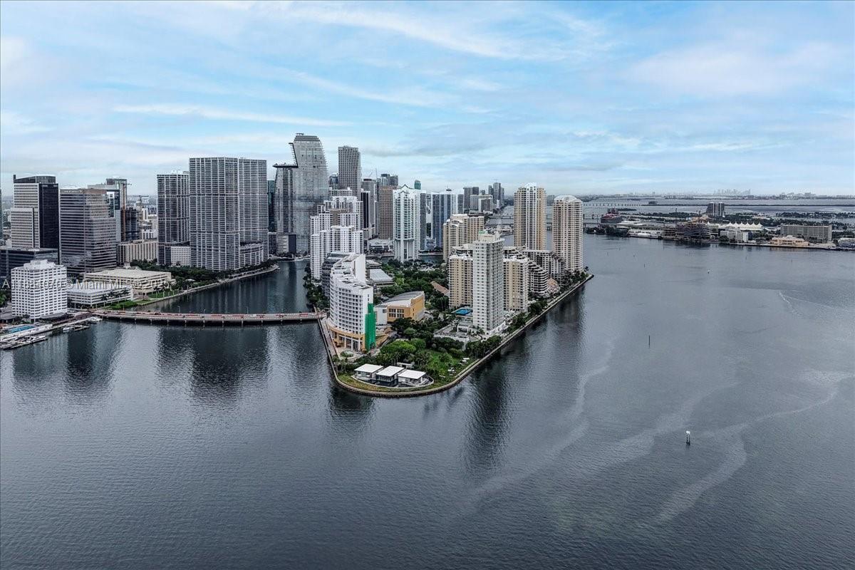image Brickell Key One84