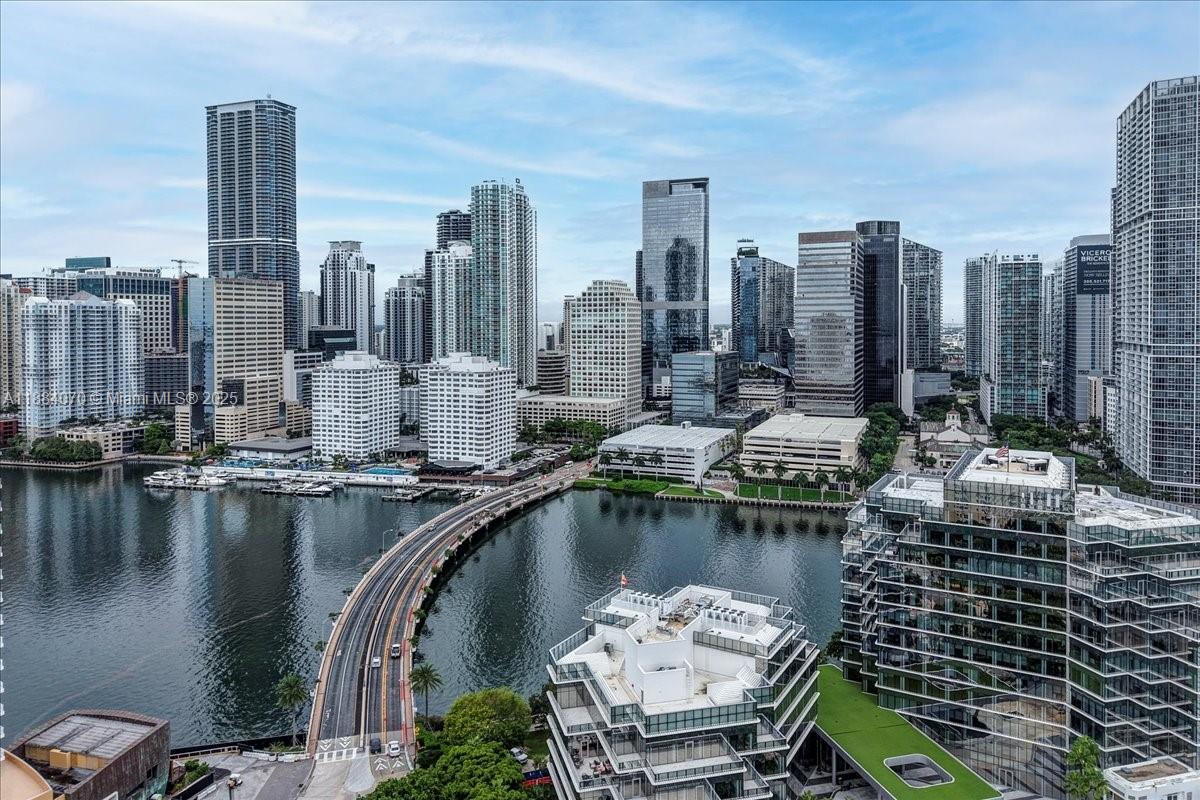 image Brickell Key One86