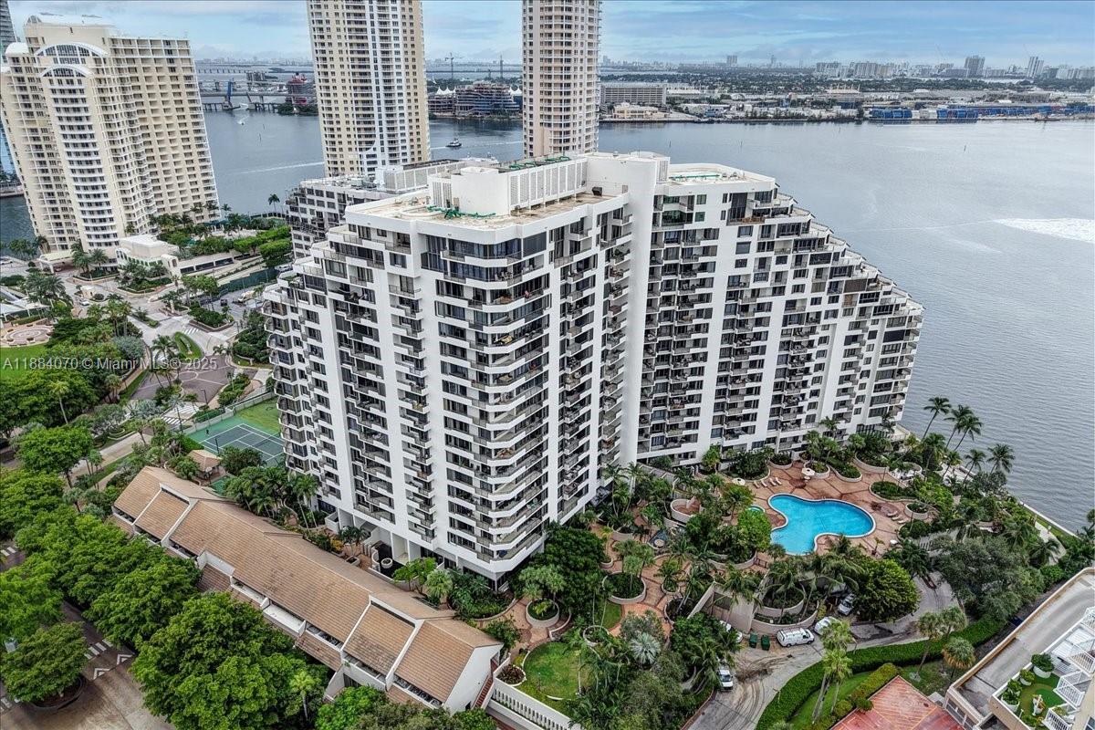 image Brickell Key One87