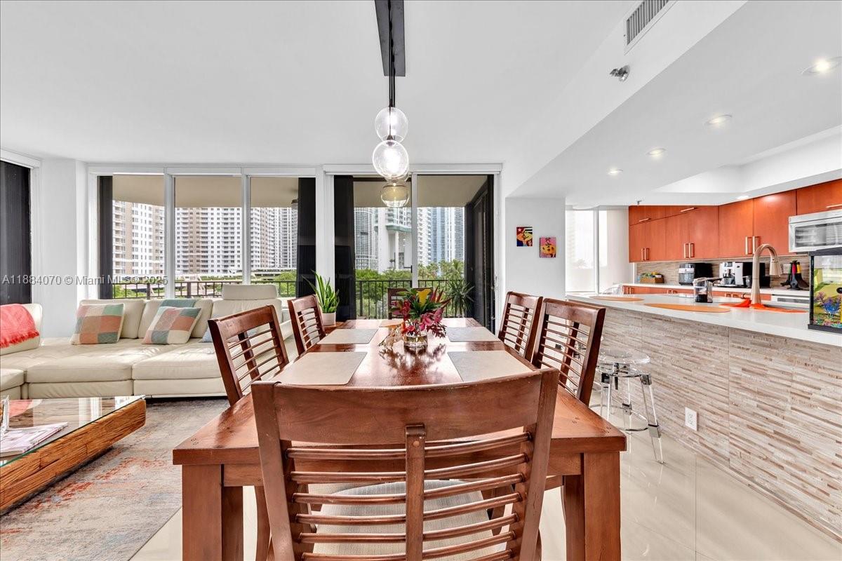 image Brickell Key One8