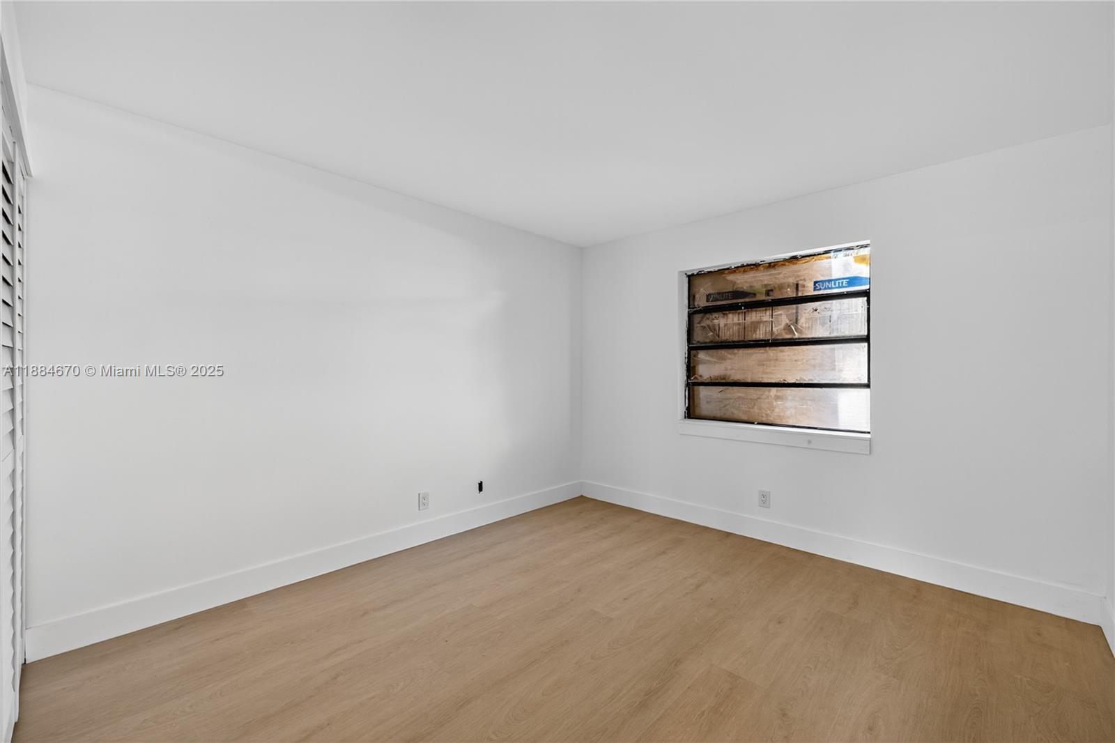 4198 Lakeside Dr #4198 Tamarac, FL 33319