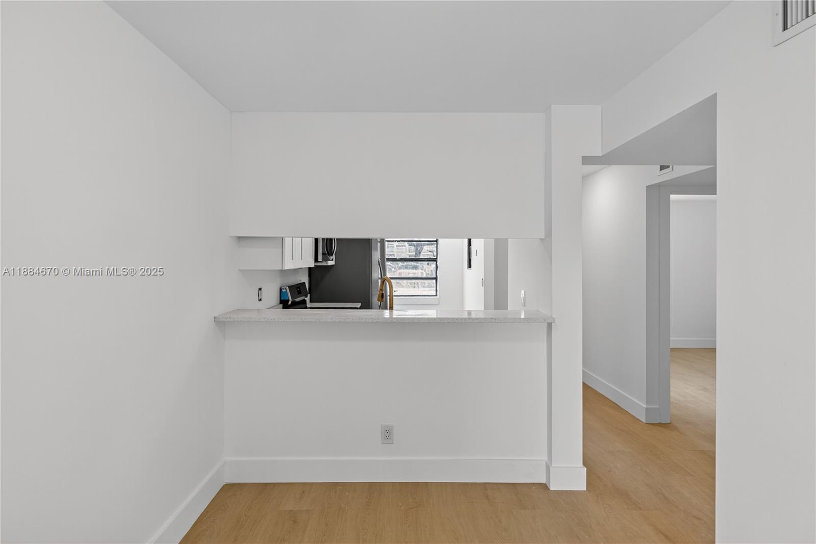 4198 Lakeside Dr #4198 Tamarac, FL 33319