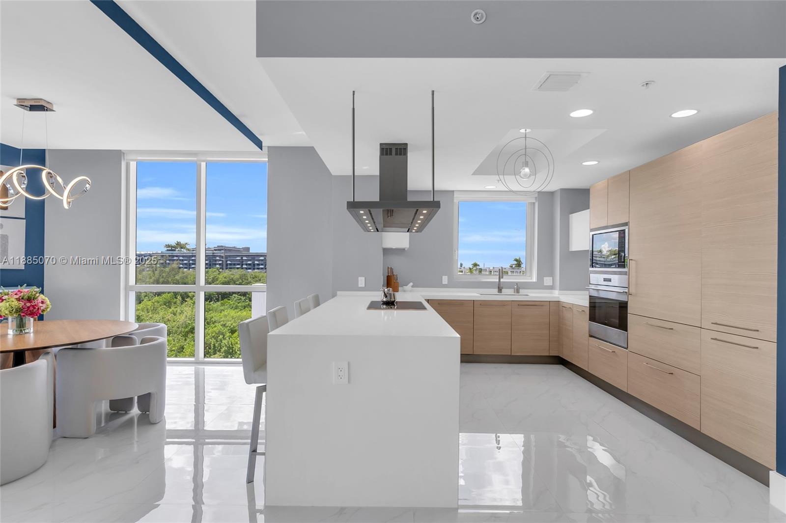 17111 Biscayne Blvd #602 North Miami Beach, FL 33160