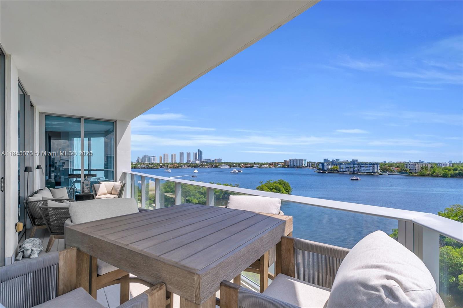 17111 Biscayne Blvd #602 North Miami Beach, FL 33160