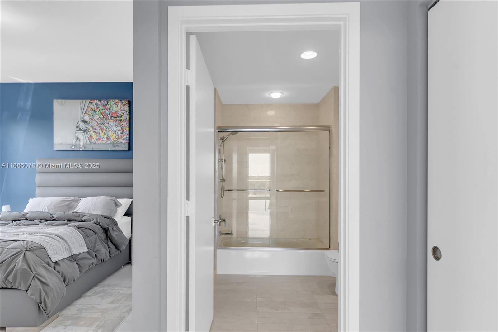 17111 Biscayne Blvd #602 North Miami Beach, FL 33160