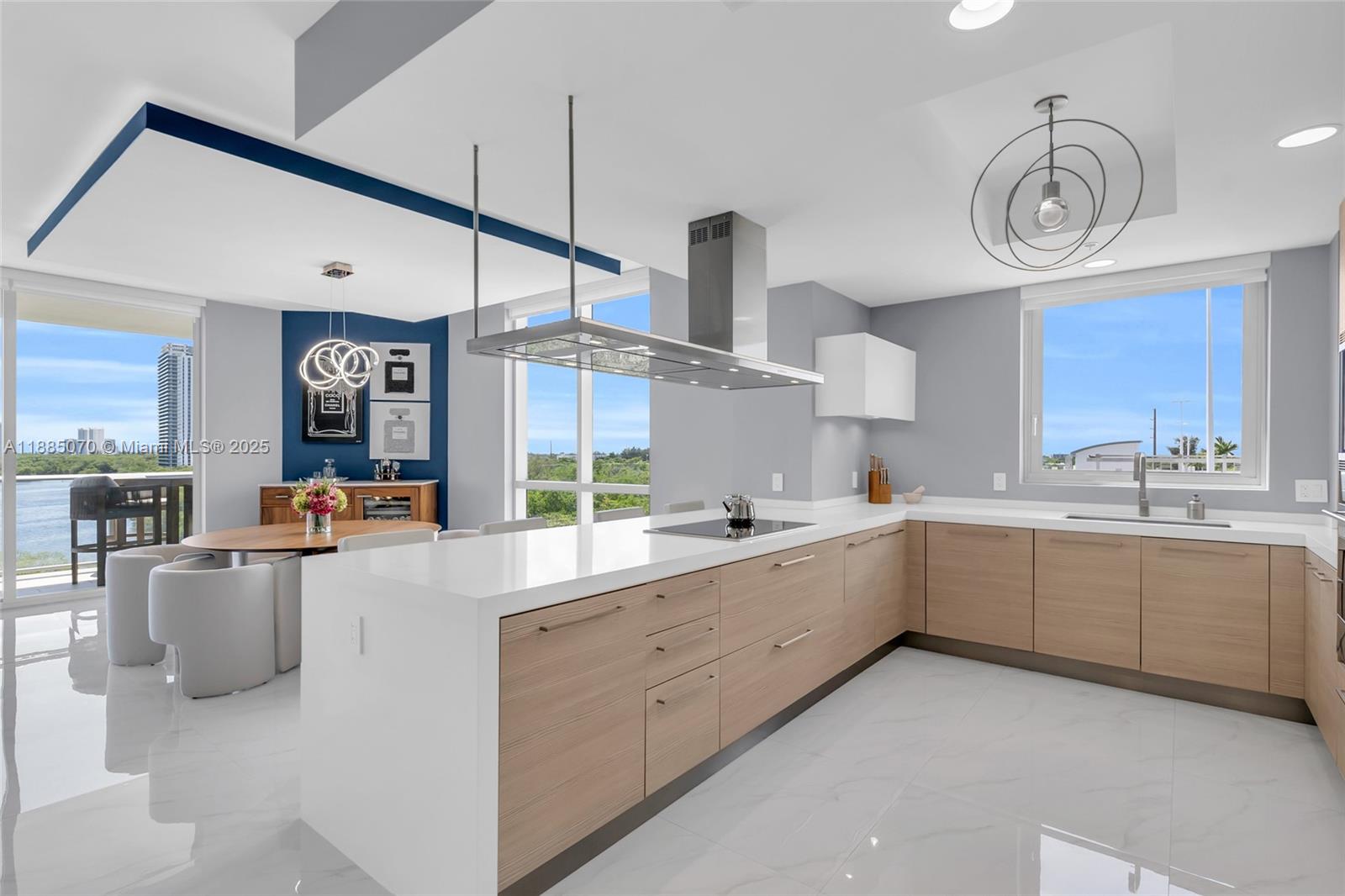 17111 Biscayne Blvd #602 North Miami Beach, FL 33160