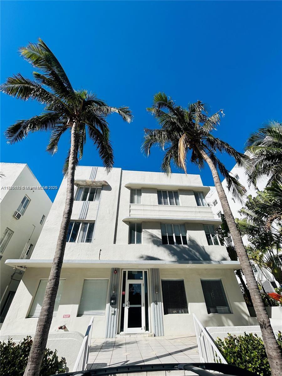 3710 Collins Ave #N-200