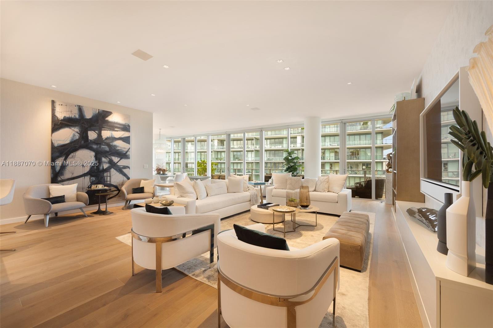image Marea Condo7