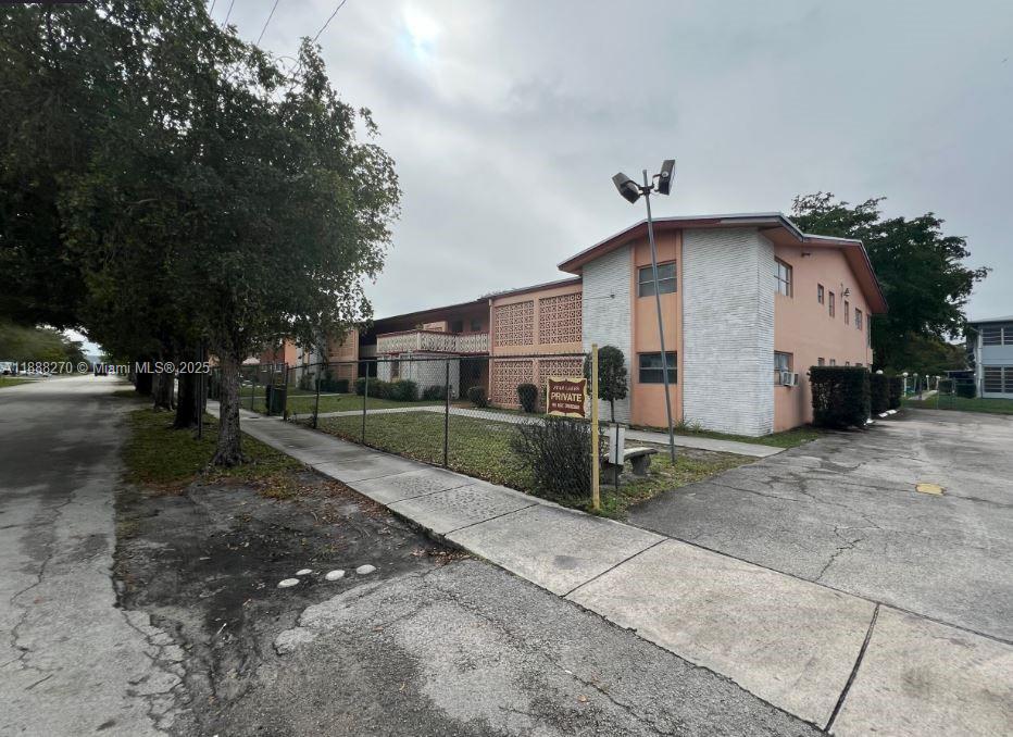 19080 NE 3rd Ct #312 Miami, FL 33179