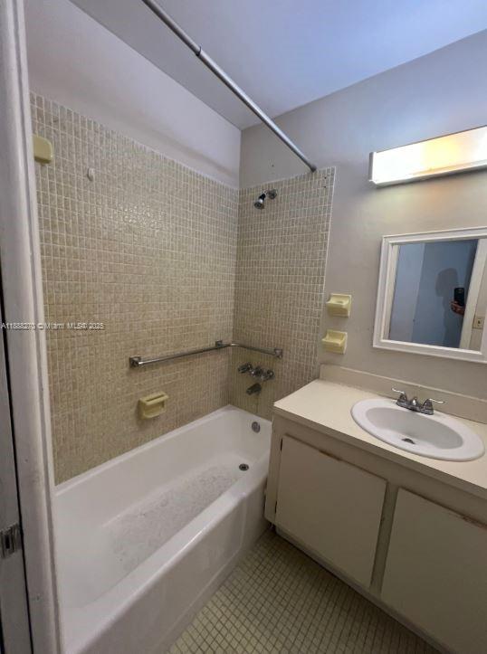 19080 NE 3rd Ct #312 Miami, FL 33179