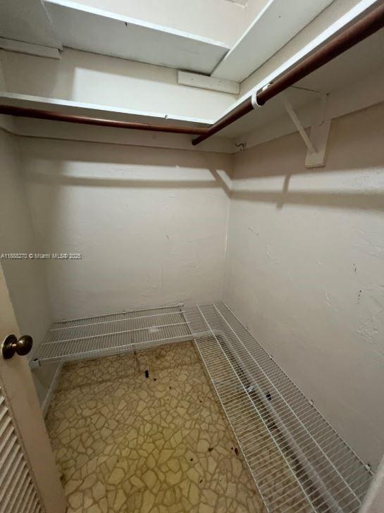19080 NE 3rd Ct #312 Miami, FL 33179