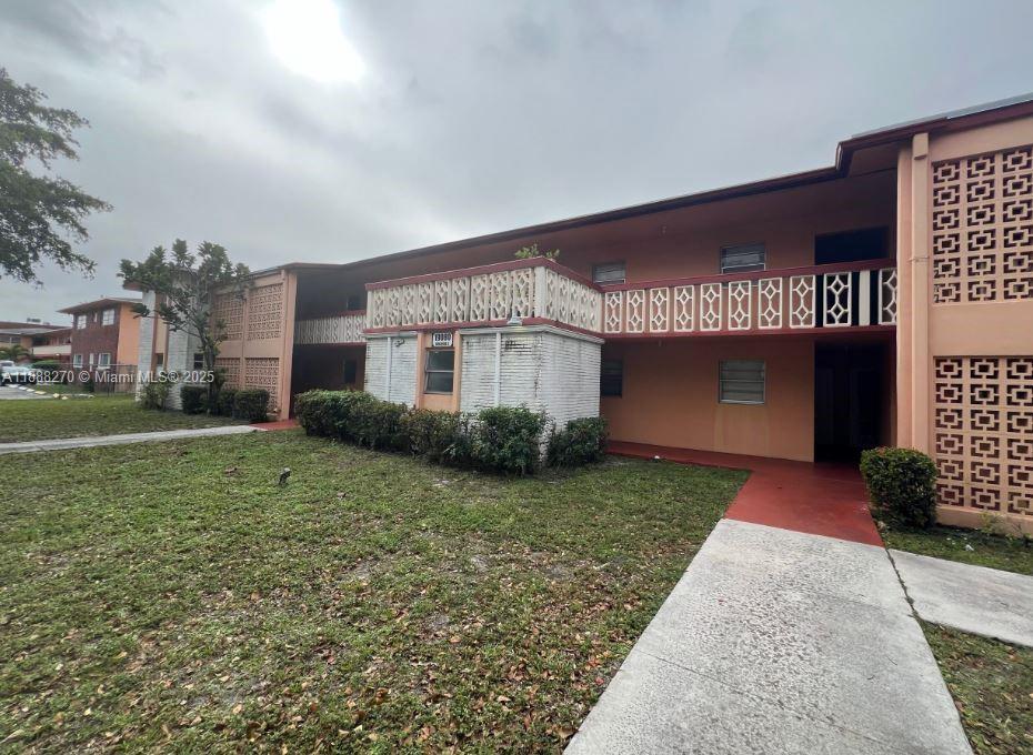 19080 NE 3rd Ct #312 Miami, FL 33179