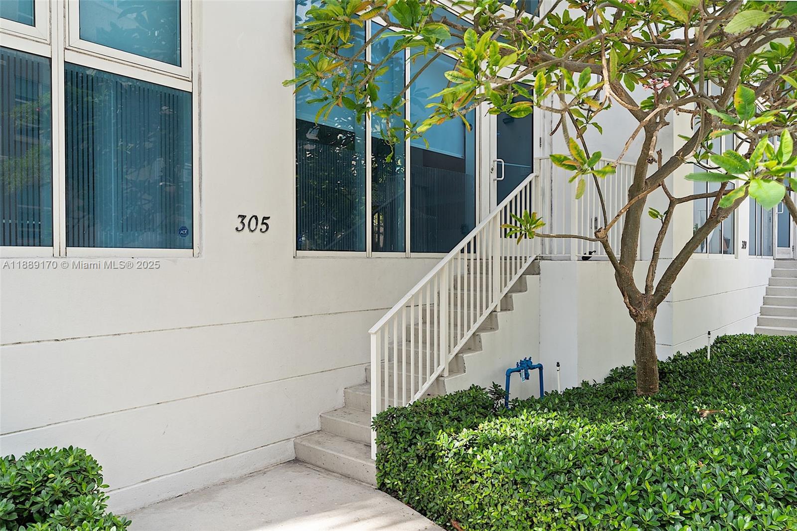 2020 N Bayshore #305