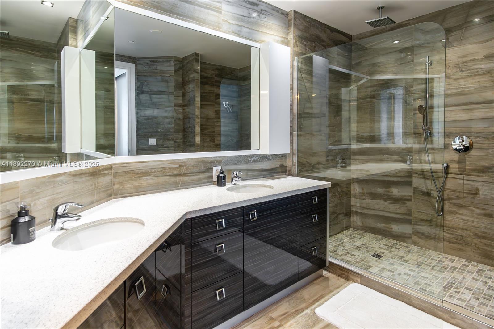 16425 Collins Ave #OS16A Sunny Isles Beach, FL 33160