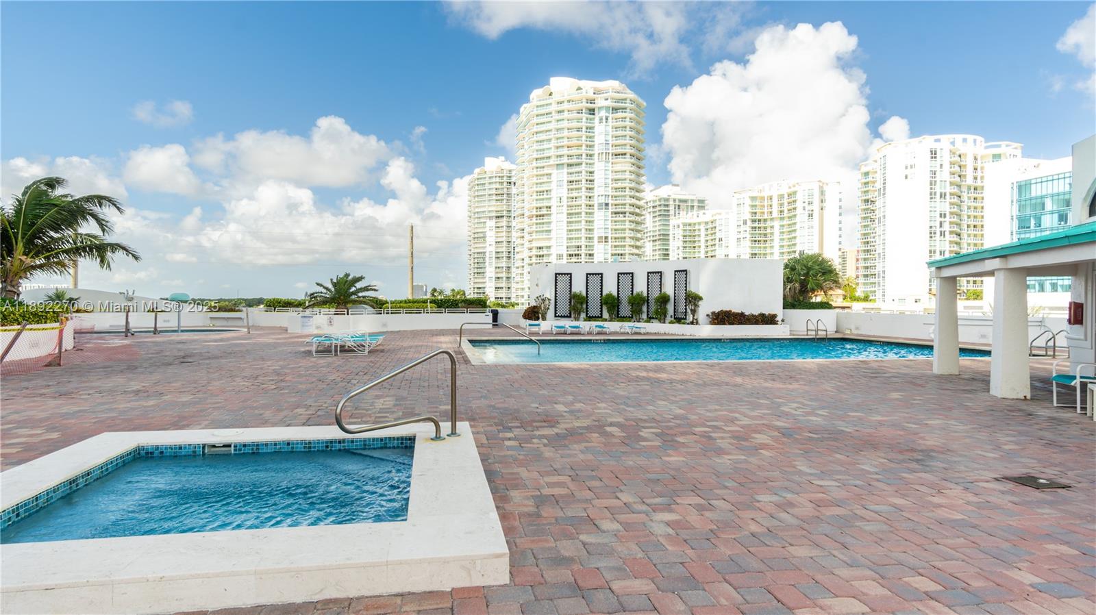 16425 Collins Ave #OS16A Sunny Isles Beach, FL 33160