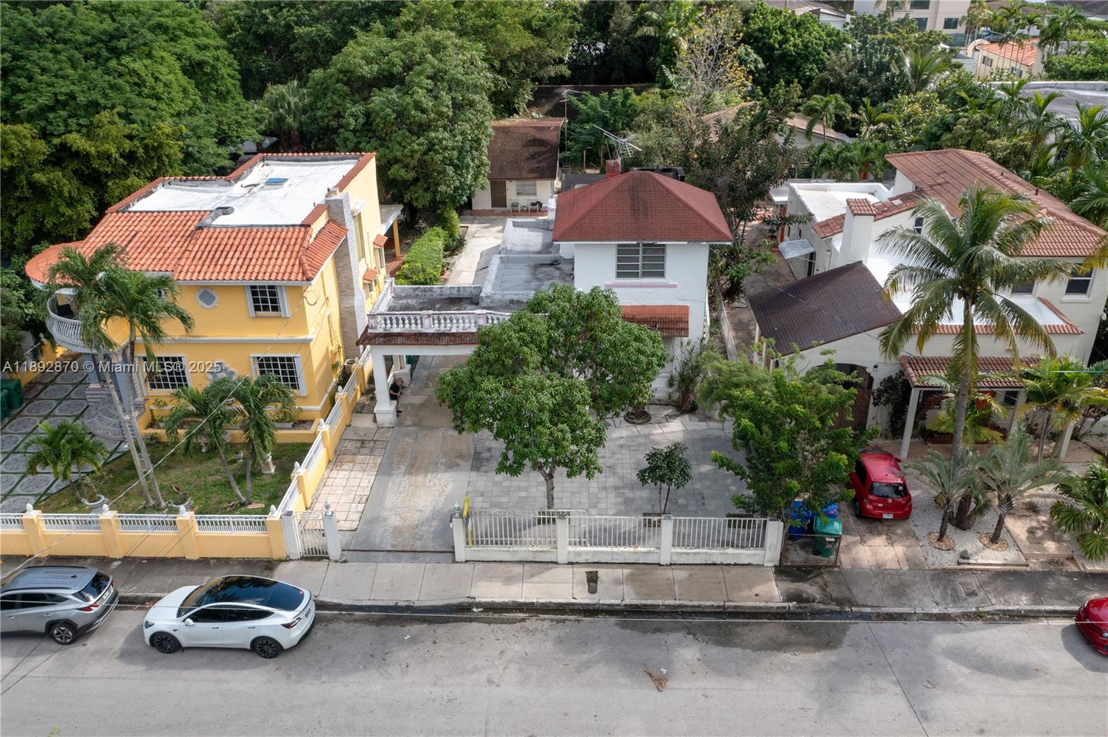 1338 SW 14th St Miami, FL 33145