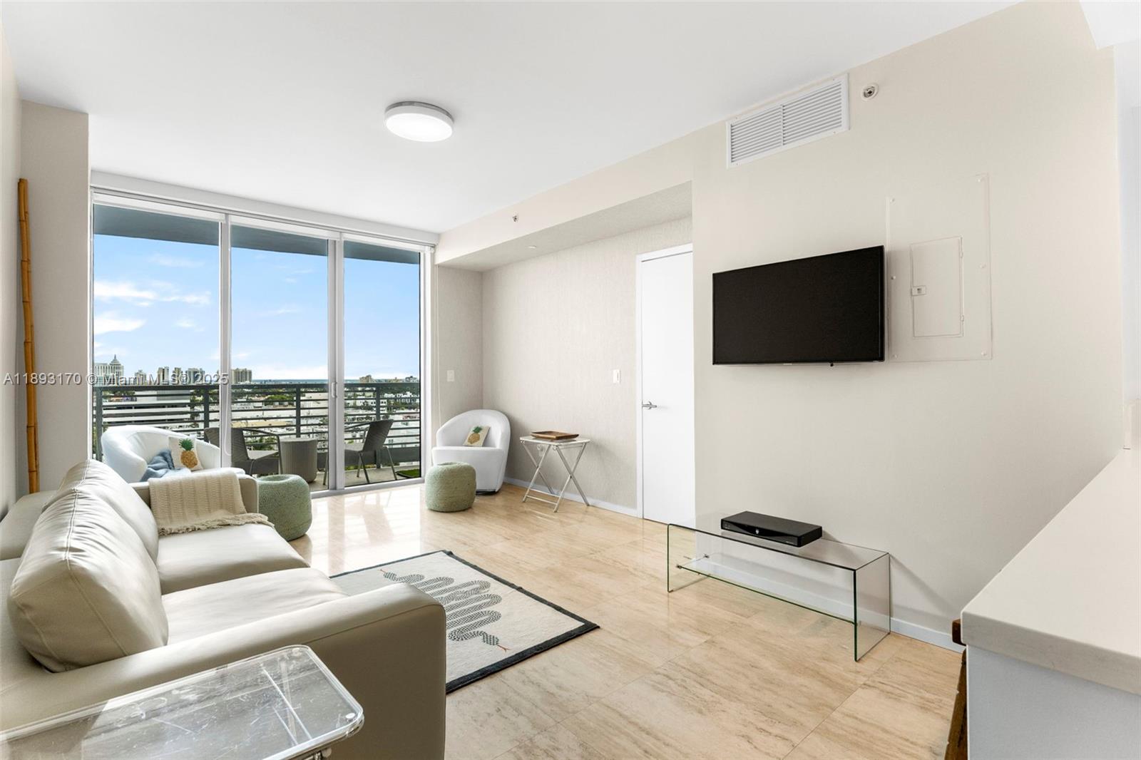 1445 16th St #1104 Miami Beach, FL 33139