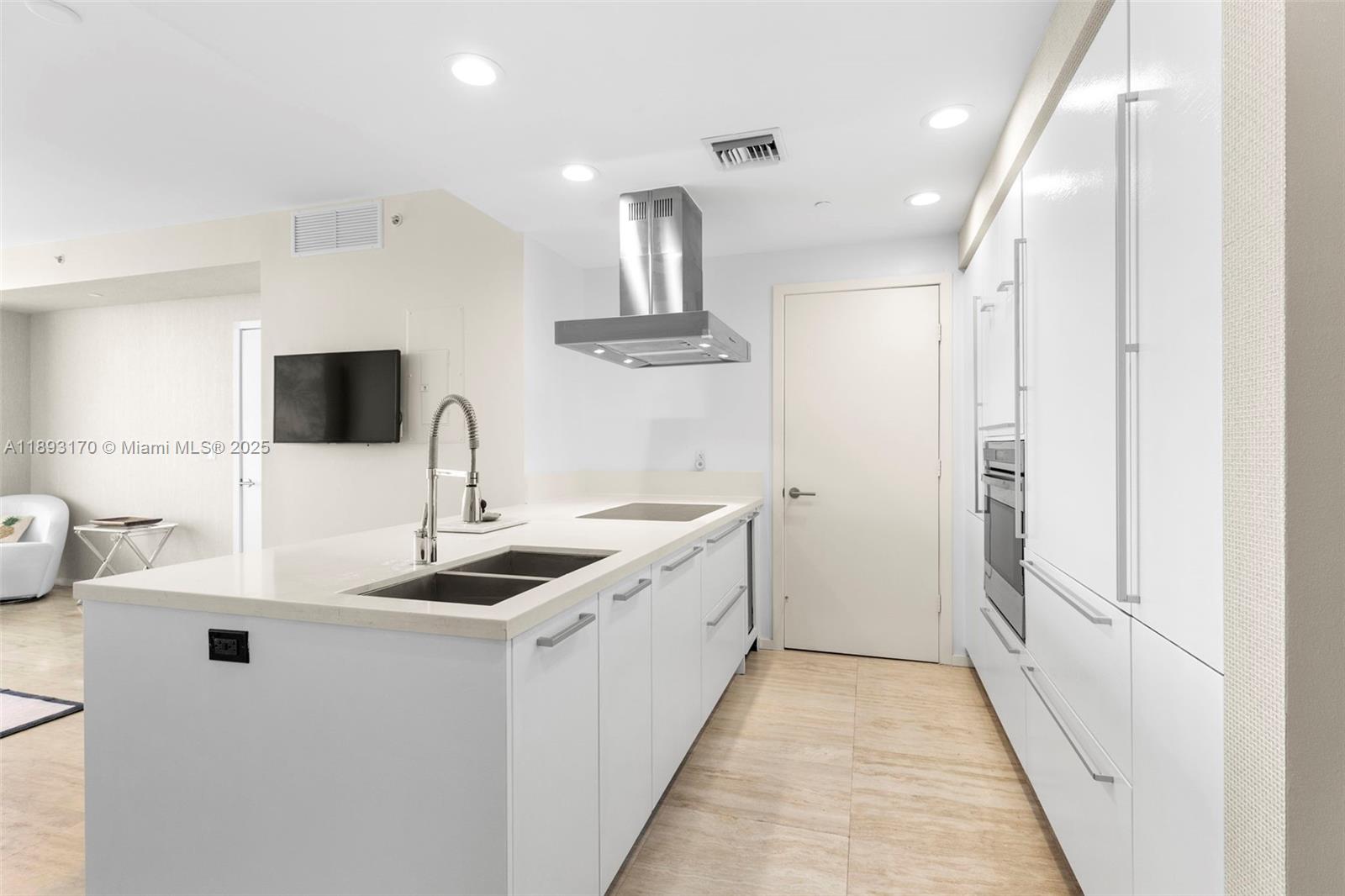 1445 16th St #1104 Miami Beach, FL 33139