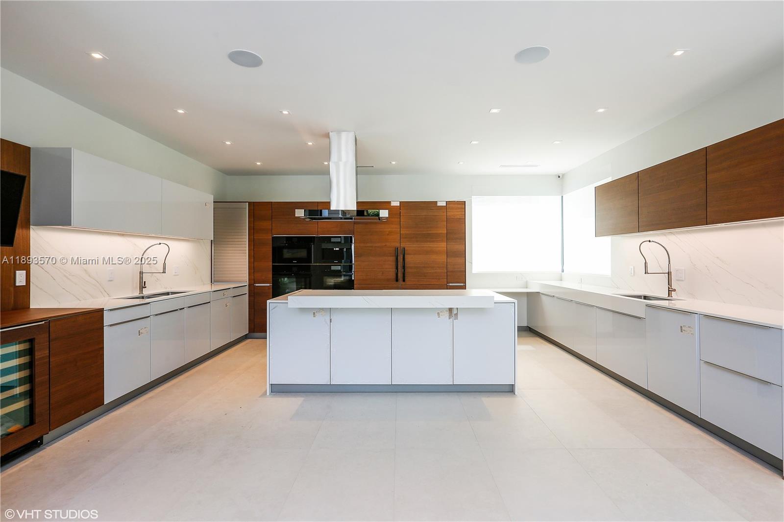 7015 Mira Flores Ave Coral Gables, FL 33143 7015 Mira Flores Ave Coral Gables, FL 33143