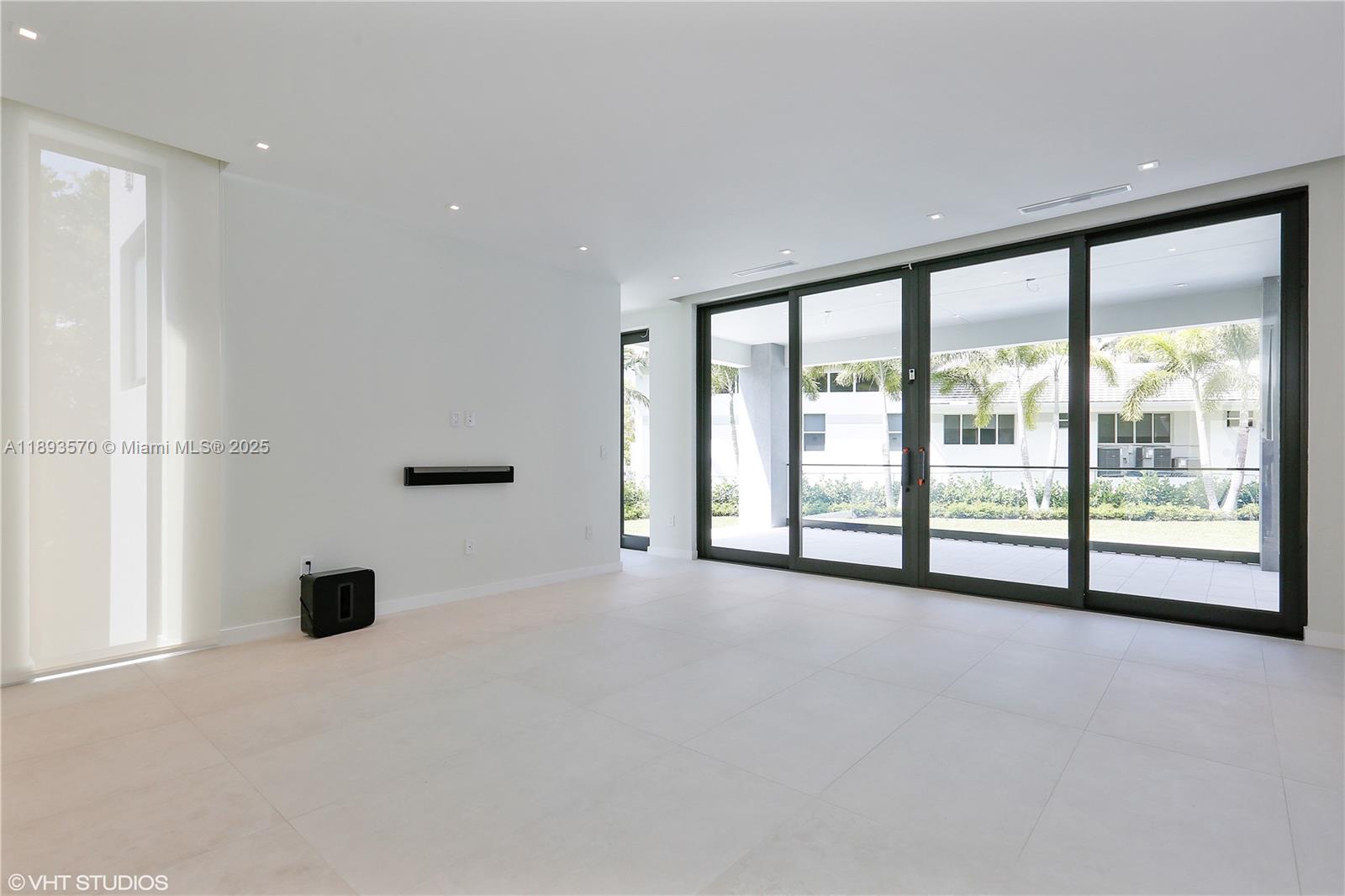 7015 Mira Flores Ave Coral Gables, FL 33143 7015 Mira Flores Ave Coral Gables, FL 33143