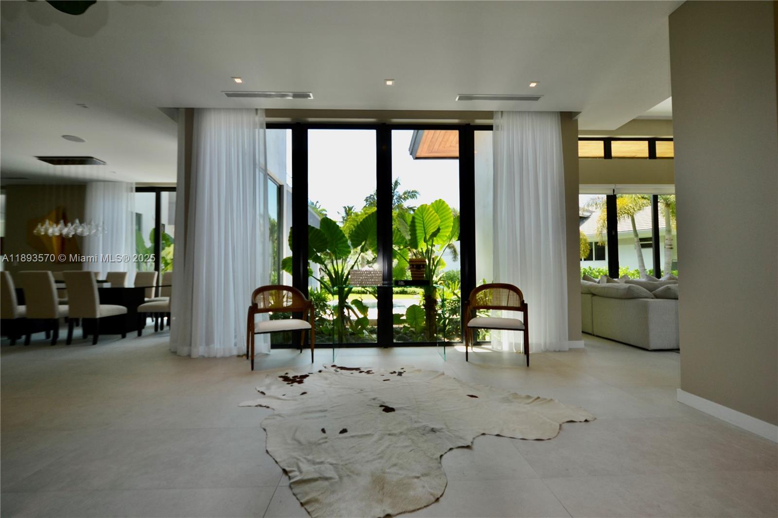 7015 Mira Flores Ave Coral Gables, FL 33143 7015 Mira Flores Ave Coral Gables, FL 33143