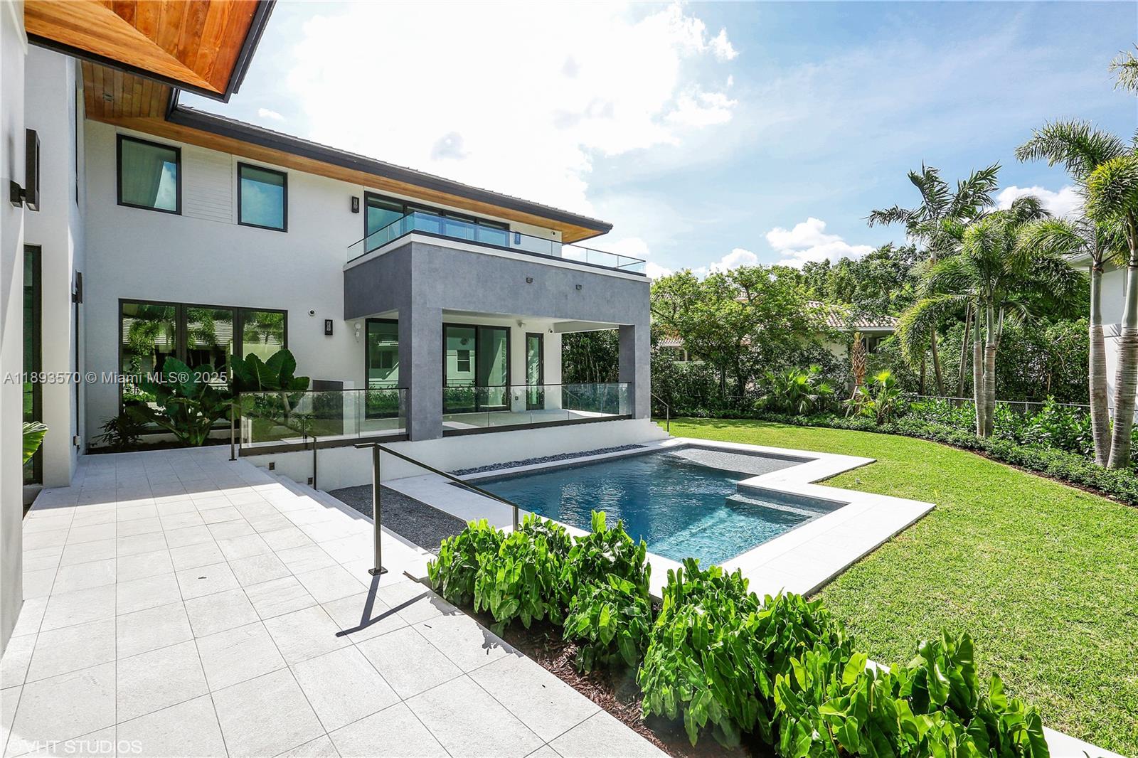 7015 Mira Flores Ave Coral Gables, FL 33143 7015 Mira Flores Ave Coral Gables, FL 33143