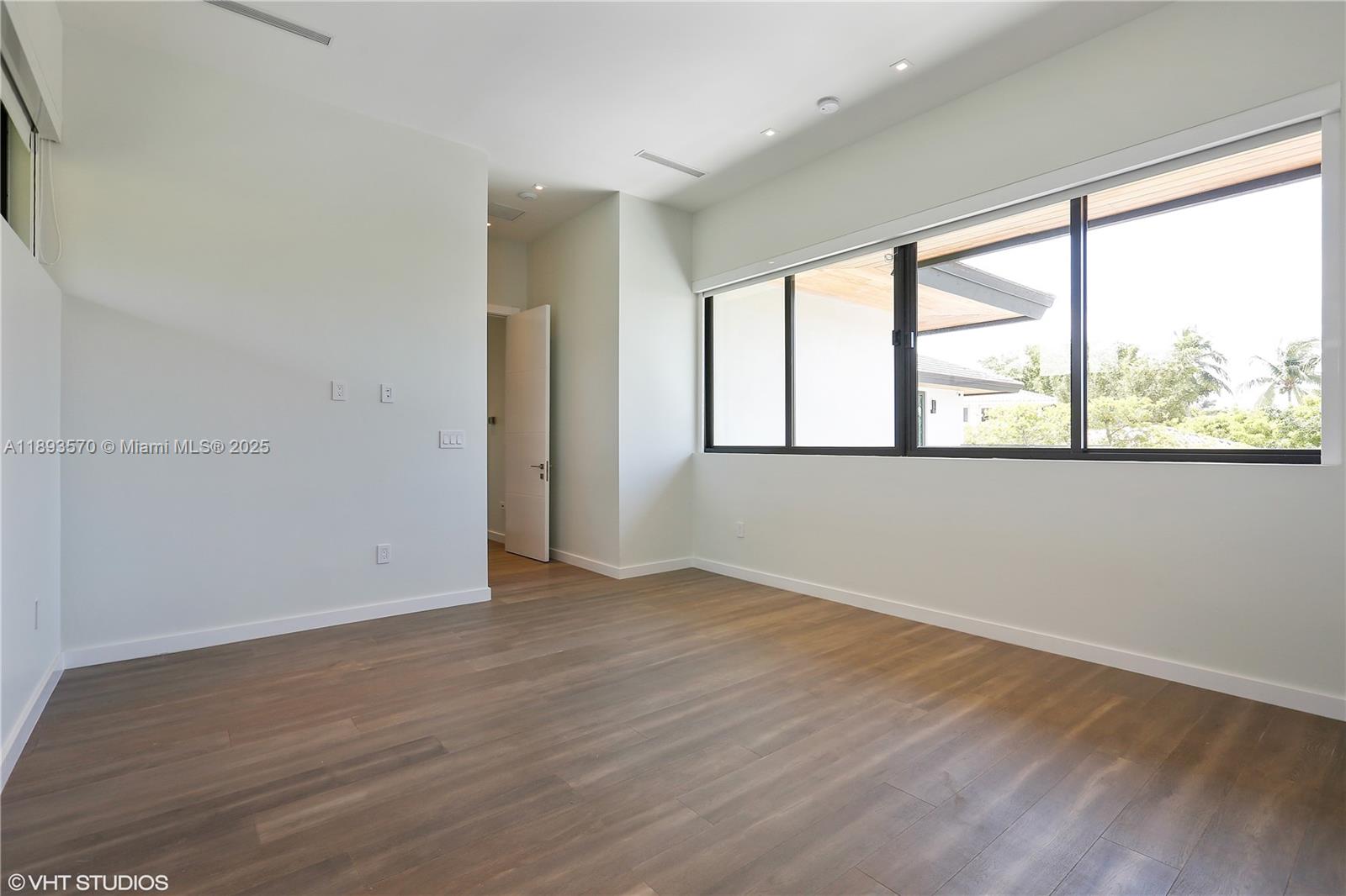 7015 Mira Flores Ave Coral Gables, FL 33143 7015 Mira Flores Ave Coral Gables, FL 33143