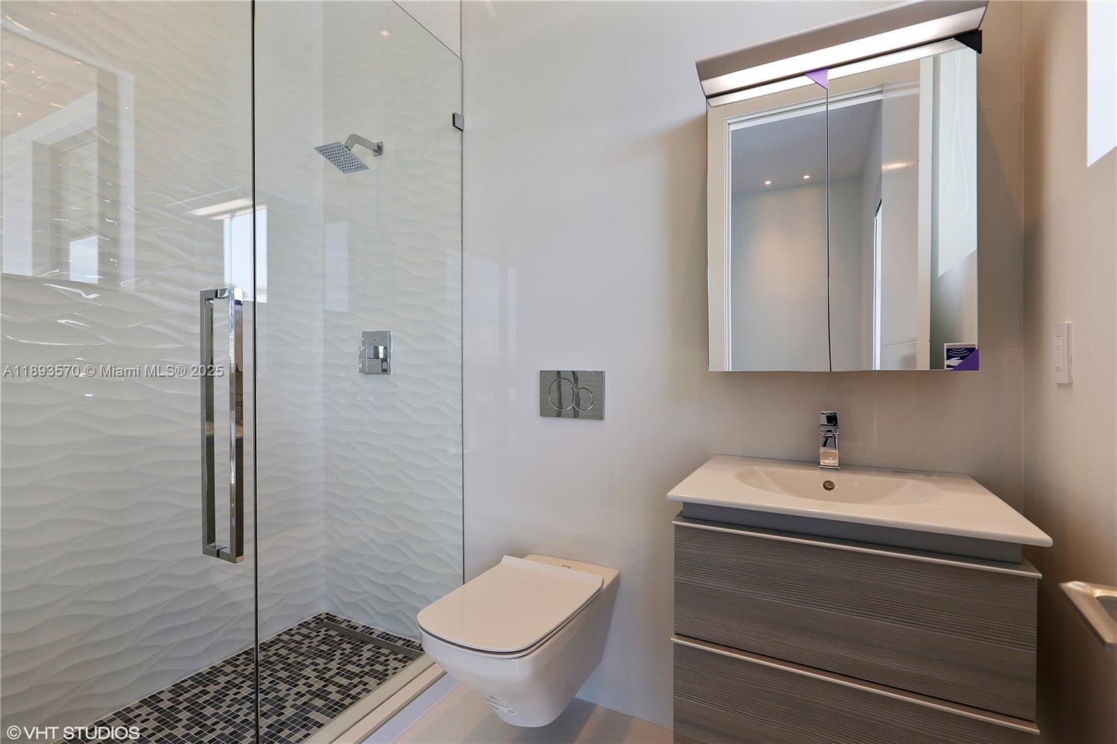 7015 Mira Flores Ave Coral Gables, FL 33143 7015 Mira Flores Ave Coral Gables, FL 33143