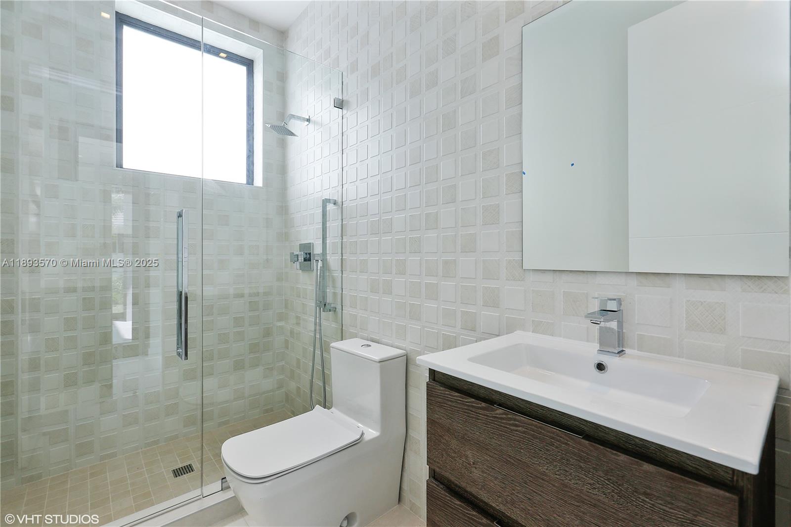 7015 Mira Flores Ave Coral Gables, FL 33143 7015 Mira Flores Ave Coral Gables, FL 33143