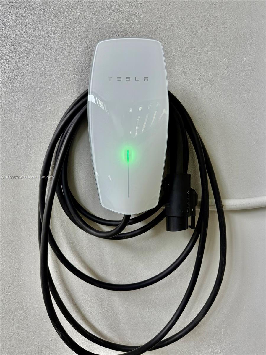 7015 Mira Flores Ave Coral Gables, FL 33143 7015 Mira Flores Ave Coral Gables, FL 33143