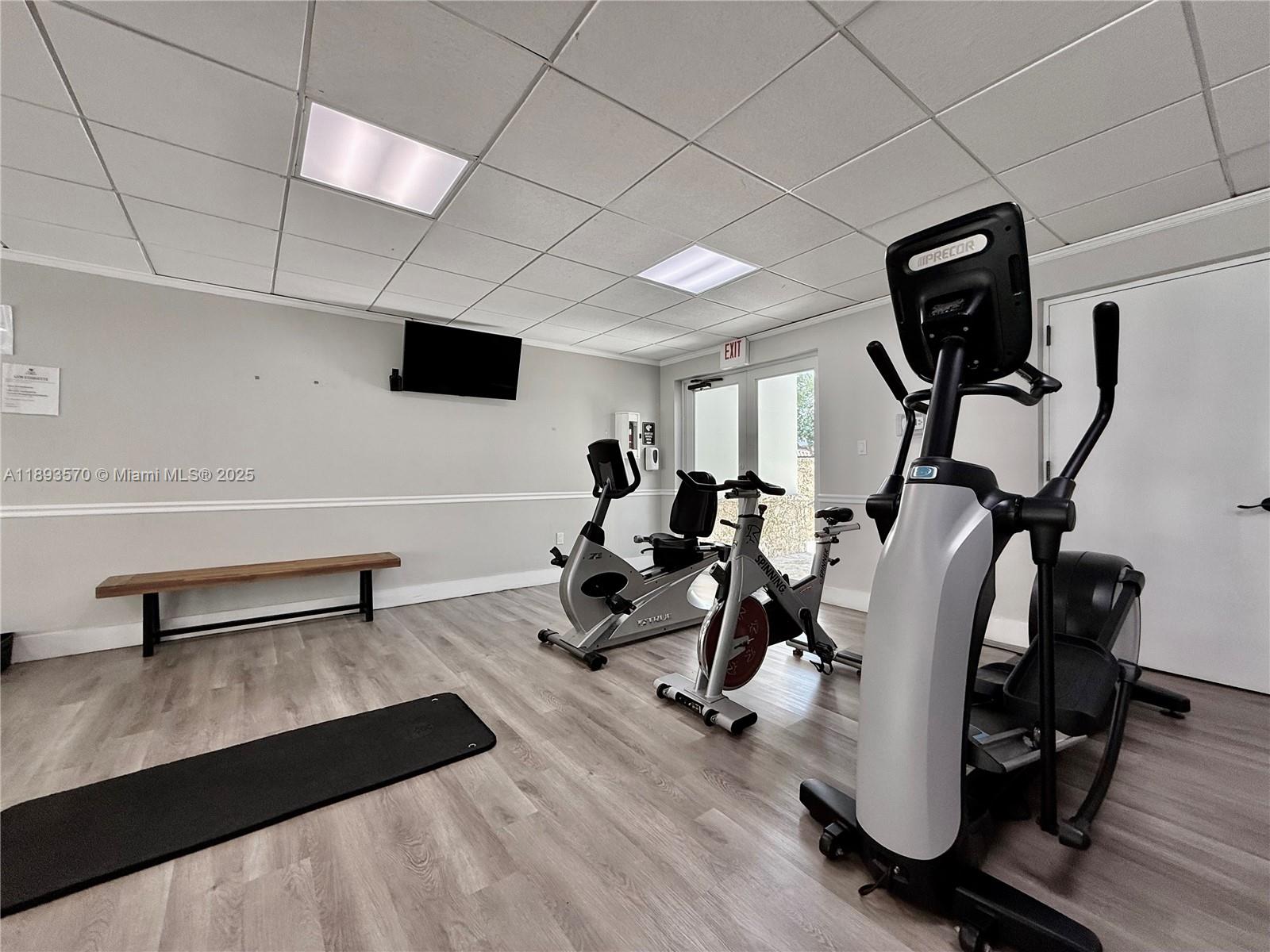 7015 Mira Flores Ave Coral Gables, FL 33143 7015 Mira Flores Ave Coral Gables, FL 33143