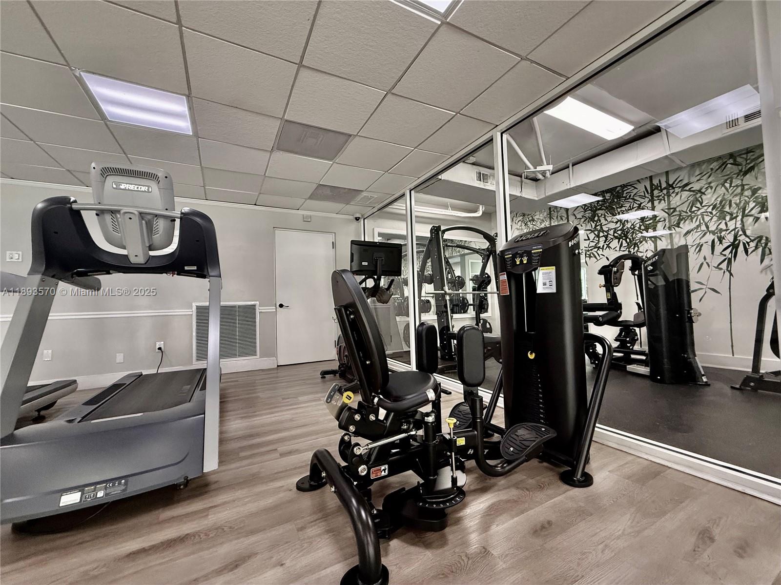 7015 Mira Flores Ave Coral Gables, FL 33143 7015 Mira Flores Ave Coral Gables, FL 33143