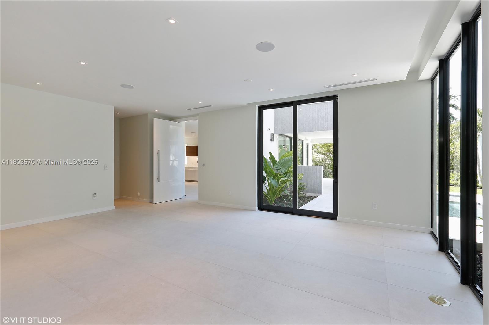 7015 Mira Flores Ave Coral Gables, FL 33143 7015 Mira Flores Ave Coral Gables, FL 33143