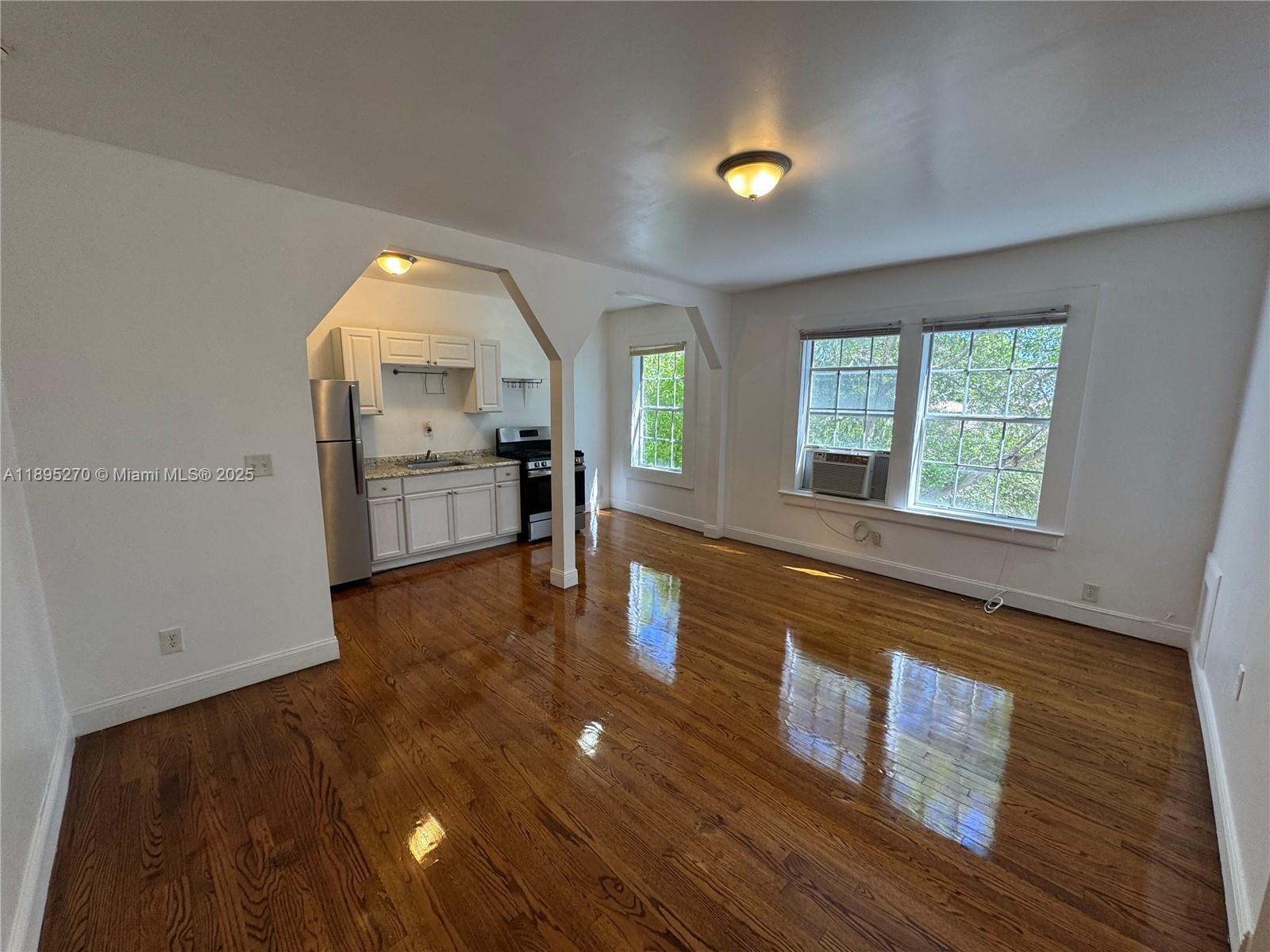 177 Ne 50th St #34