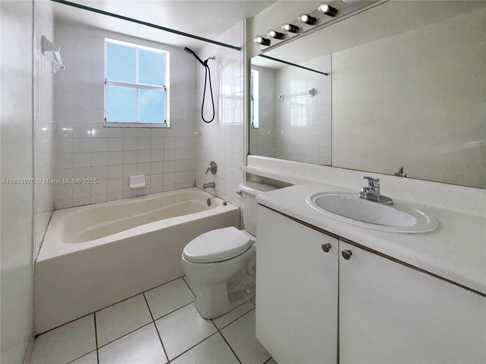 2440 E Preserve Way #208 Miramar, FL 33025