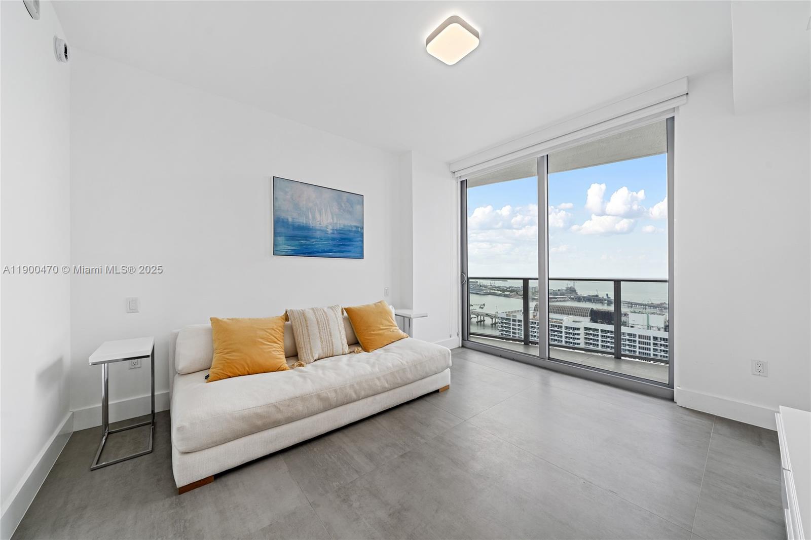 image Aria On The Bay Condo17