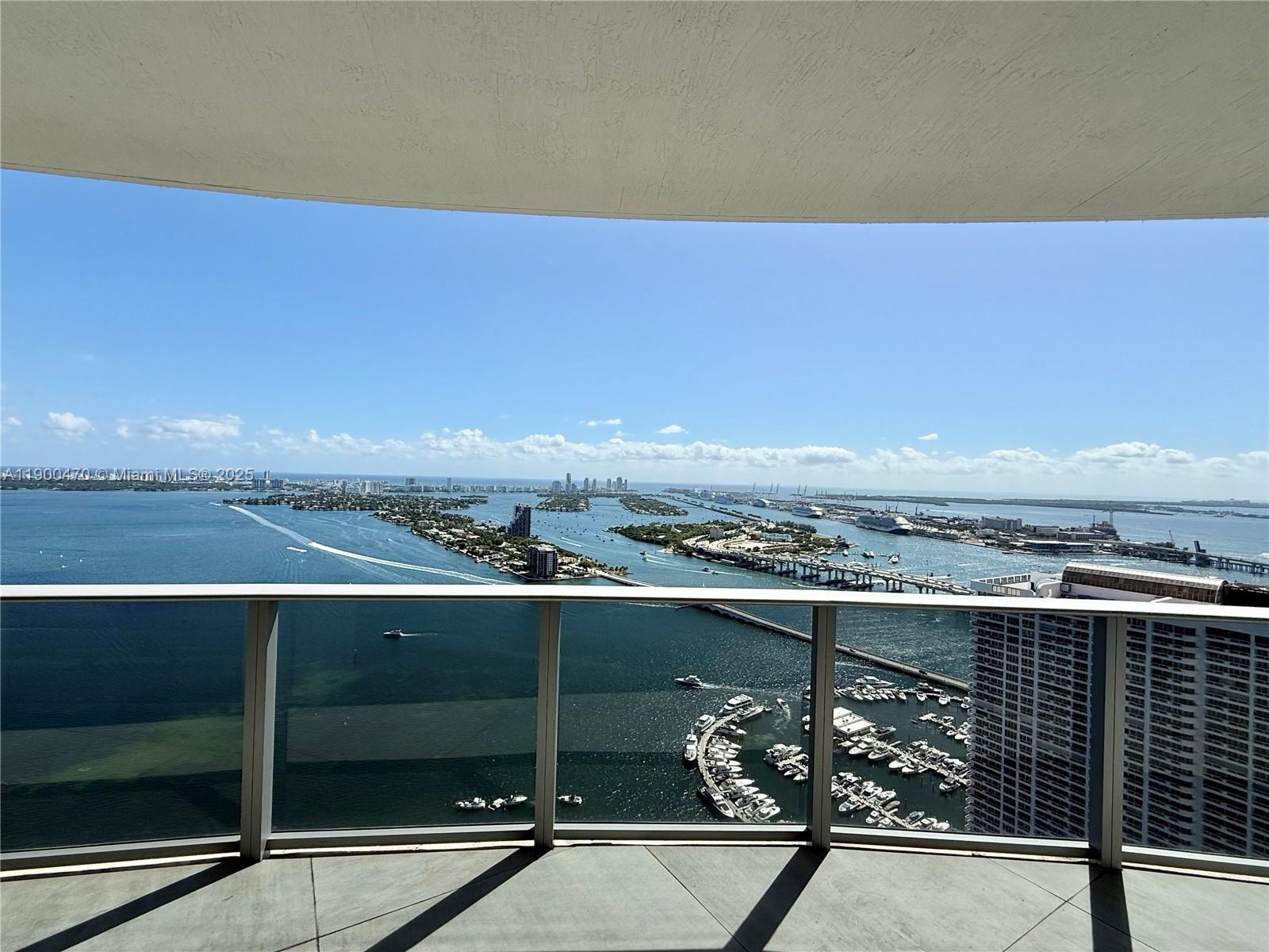 image Aria On The Bay Condo2