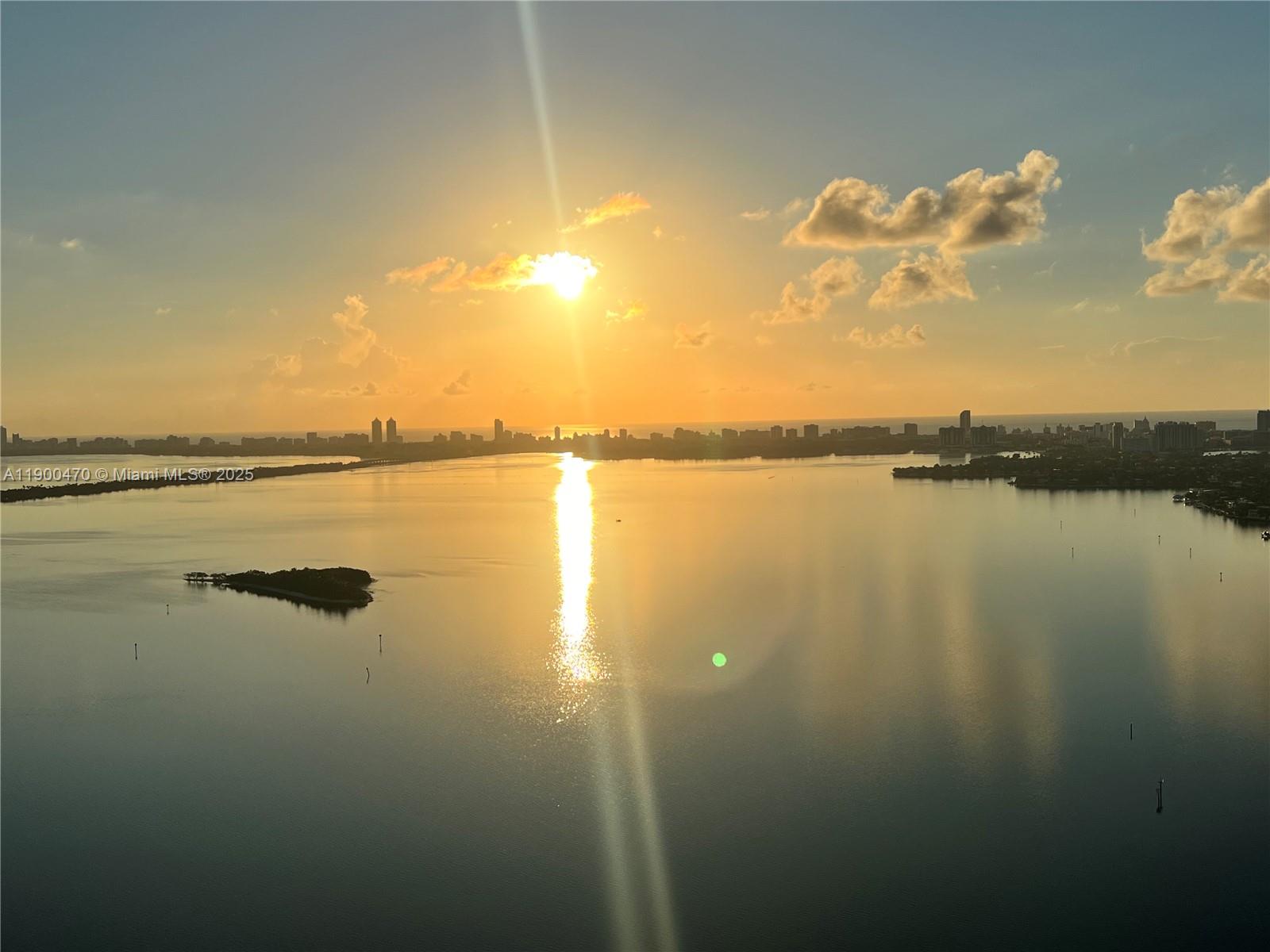 image Aria On The Bay Condo45