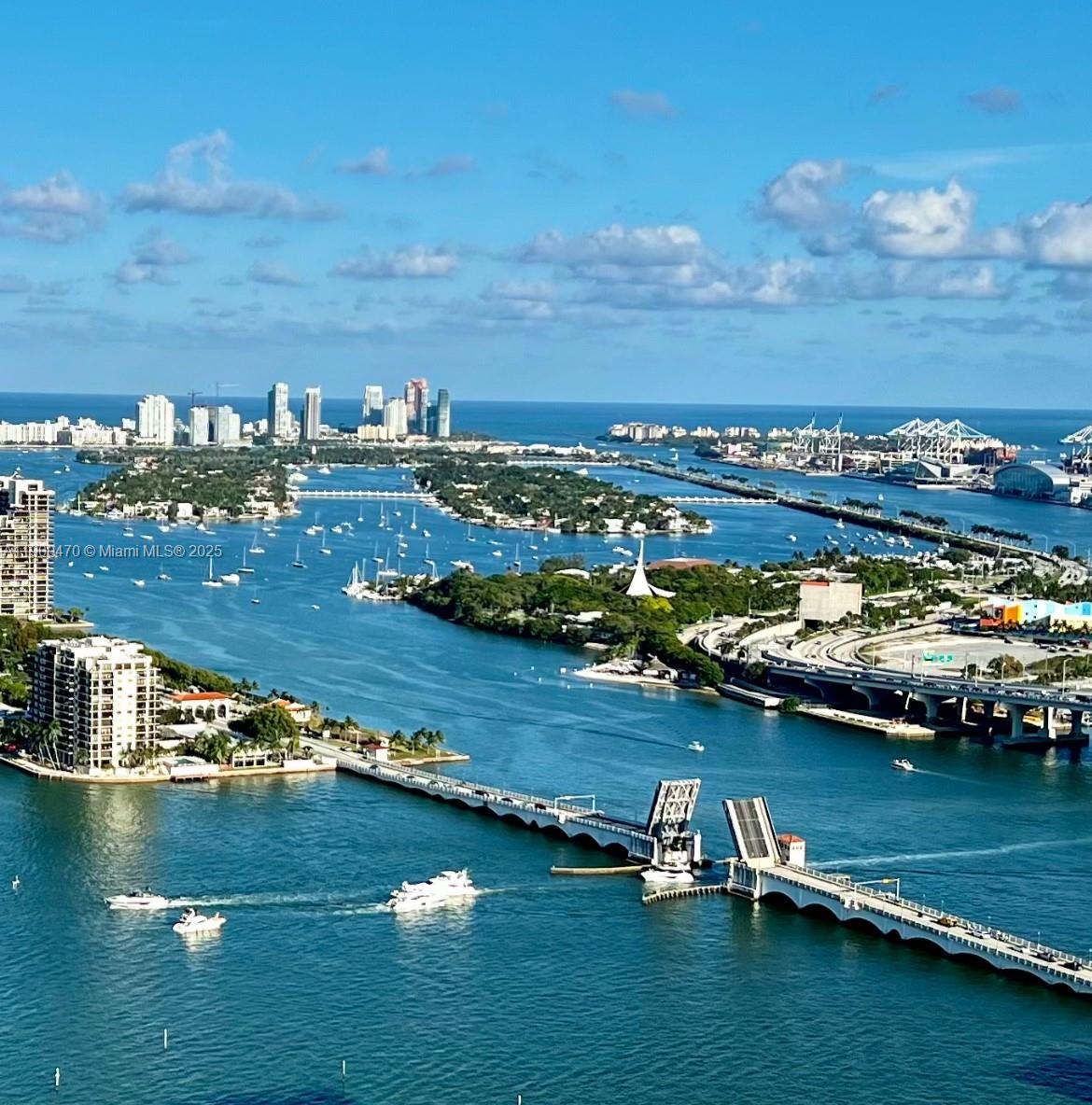 image Aria On The Bay Condo47