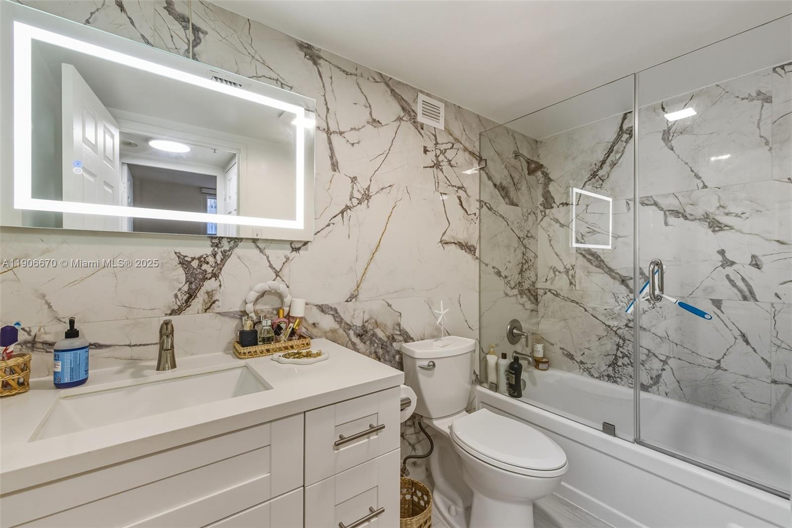 image Carlisle On The Ocean8