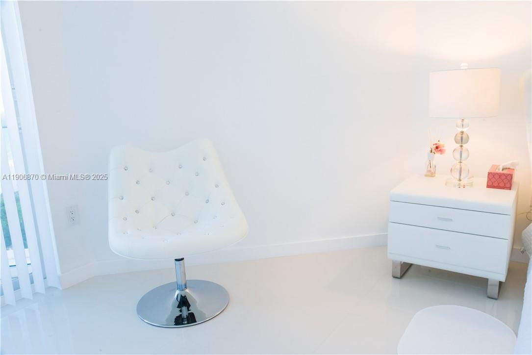 image La Gorce Palace Condo25