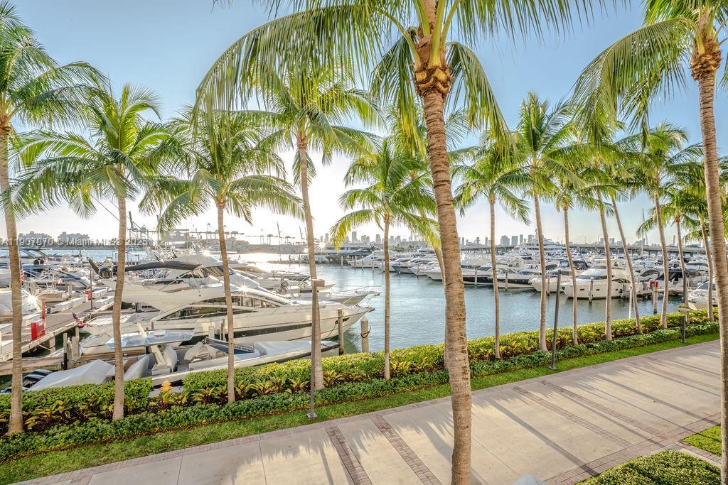 400 Alton Rd #TH-3M Miami Beach, FL 33139