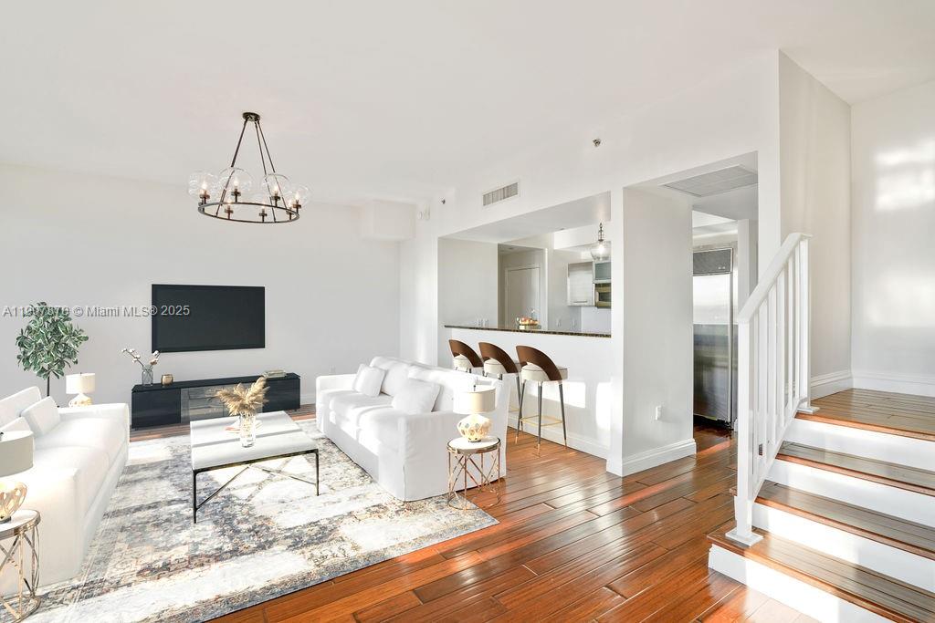 400 Alton Rd #TH-3M Miami Beach, FL 33139